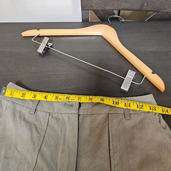 Womans light Olive green minimalist utility cargo pocketed pants size XS - Picture 6 of 8